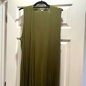 Lularoe Joy dark olive green sleeveless duster